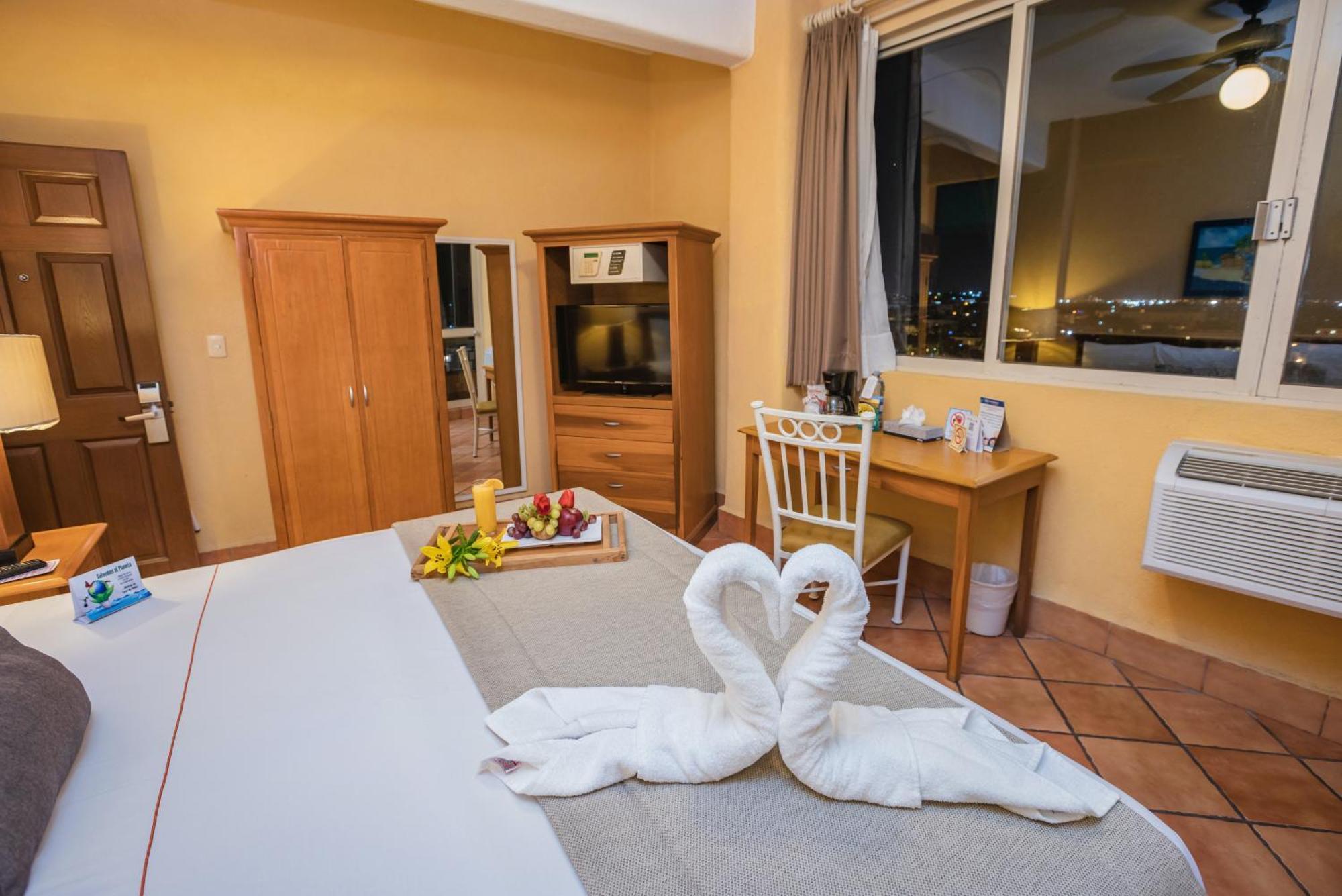 Best Western Posada Freeman Масатлан Екстериор снимка
