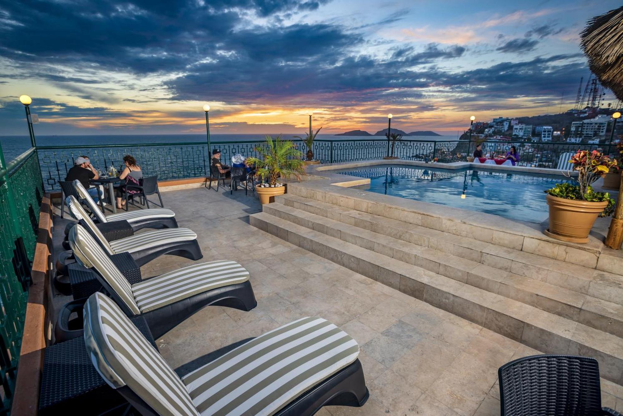 Best Western Posada Freeman Масатлан Екстериор снимка