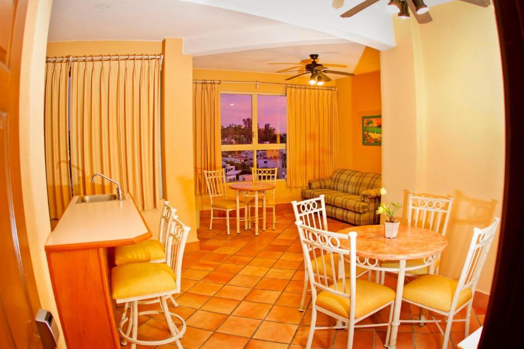 Best Western Posada Freeman Масатлан Екстериор снимка